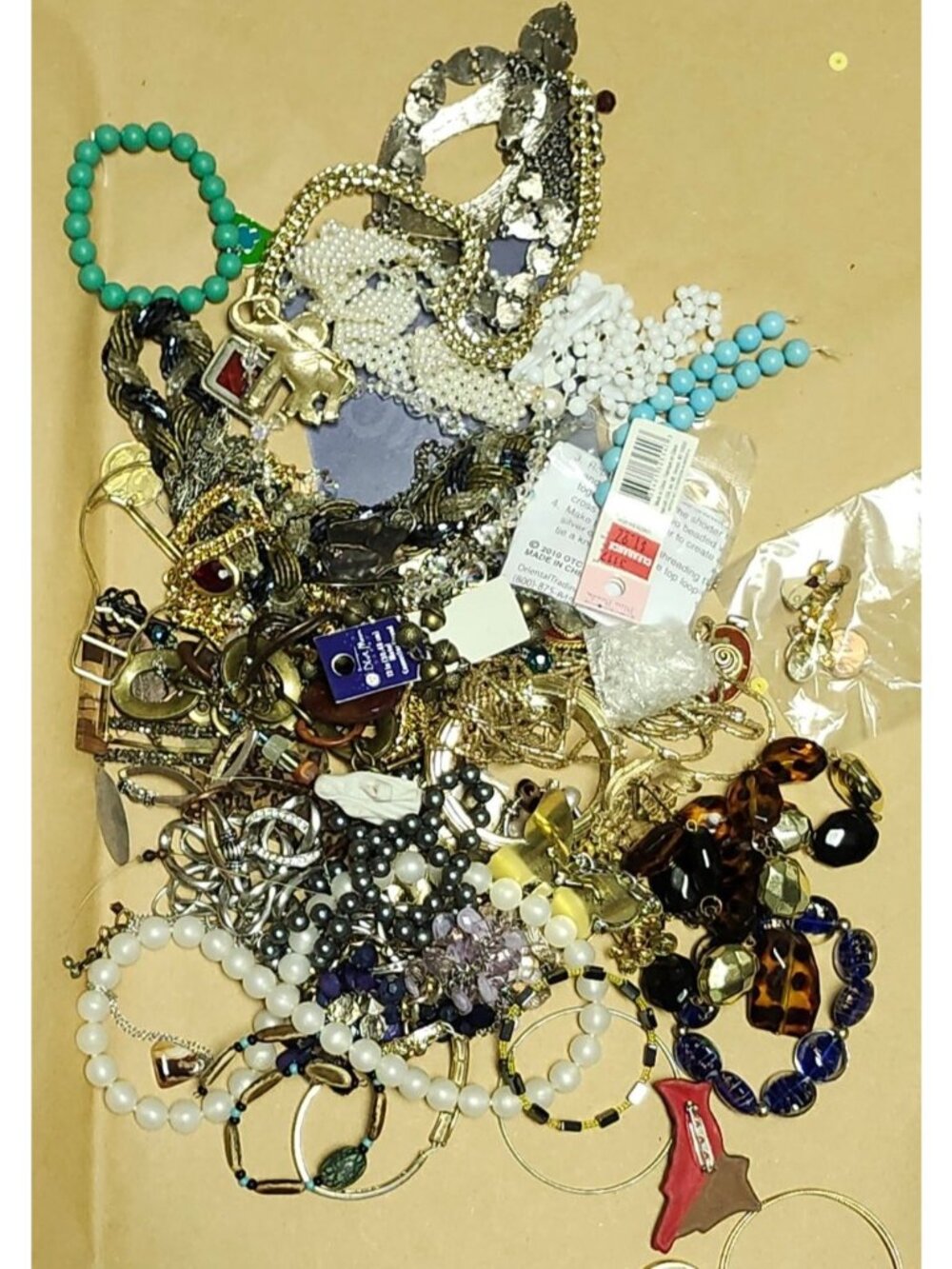 7 Lbs Vintage To Modern Craft & Wearable Jewelry Lot Necklaces Bracelets Rings E - Picture 5 of 7